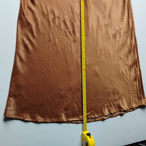 Sanctuary XL Satin Slit Skirt – Copper Brown, Fall/Winter Trend, Luxe Shine - Picture 5 of 5